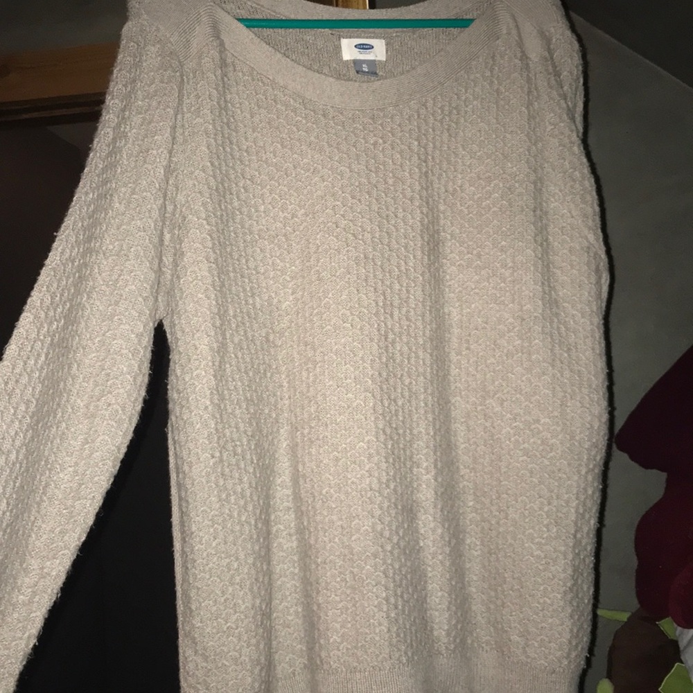Old Navy Light Grey Sweater